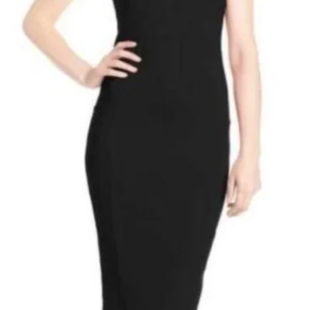 Cross neck with keyhole black midi dress